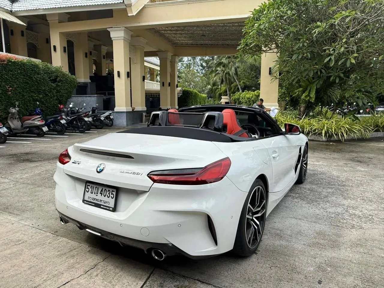 BMW Z4 — аренда на Пхукете, фото 3