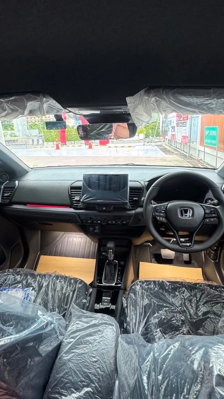Honda City Hybrid — аренда на Пхукете, фото 2