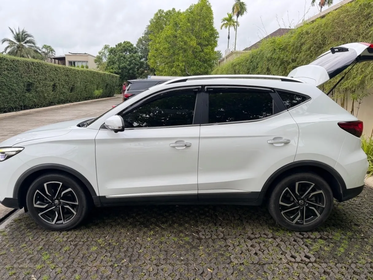 MG ZS с люком — аренда на Пхукете, фото 2