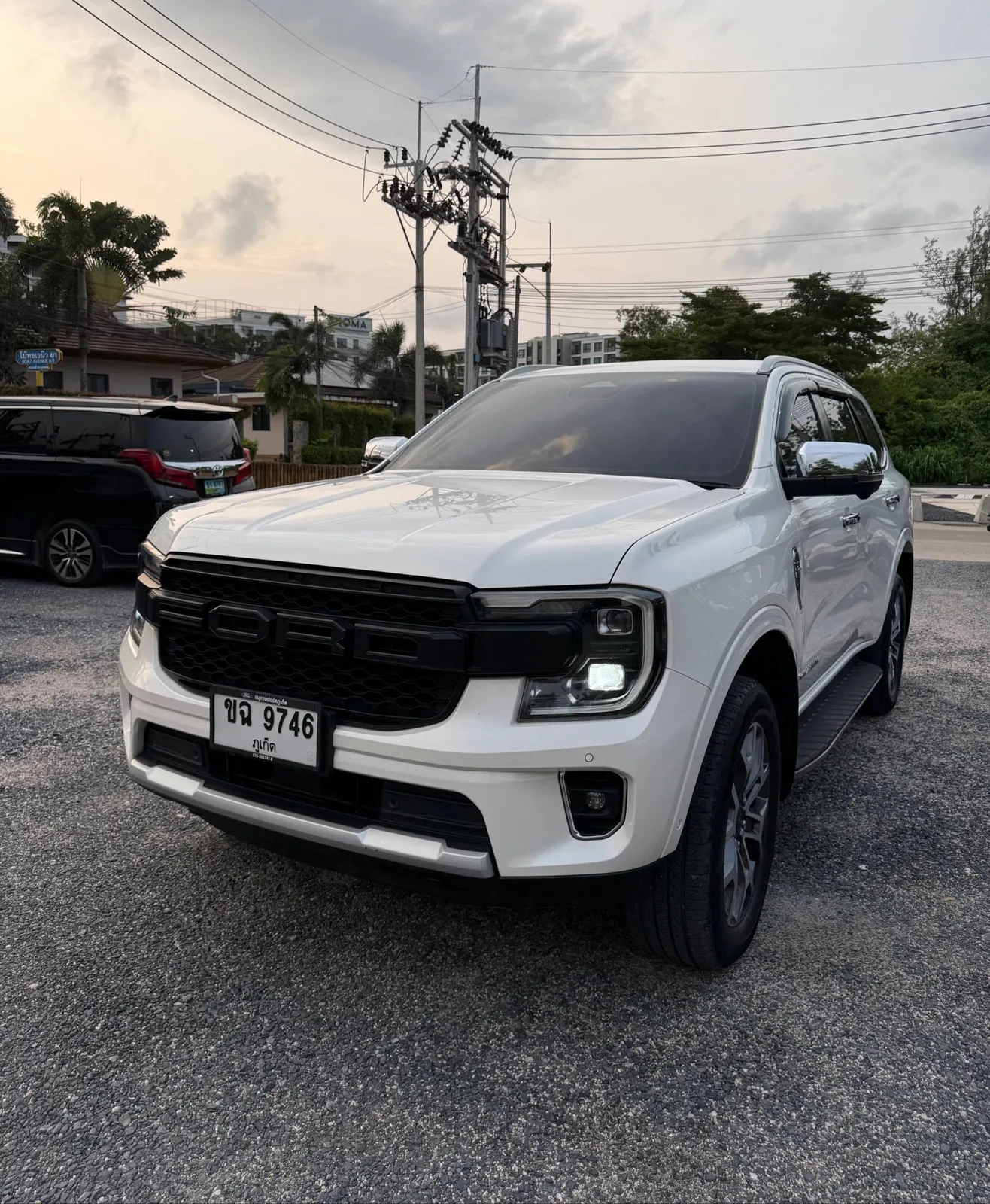 Ford Everest Titanium+ — аренда на Пхукете, фото 1