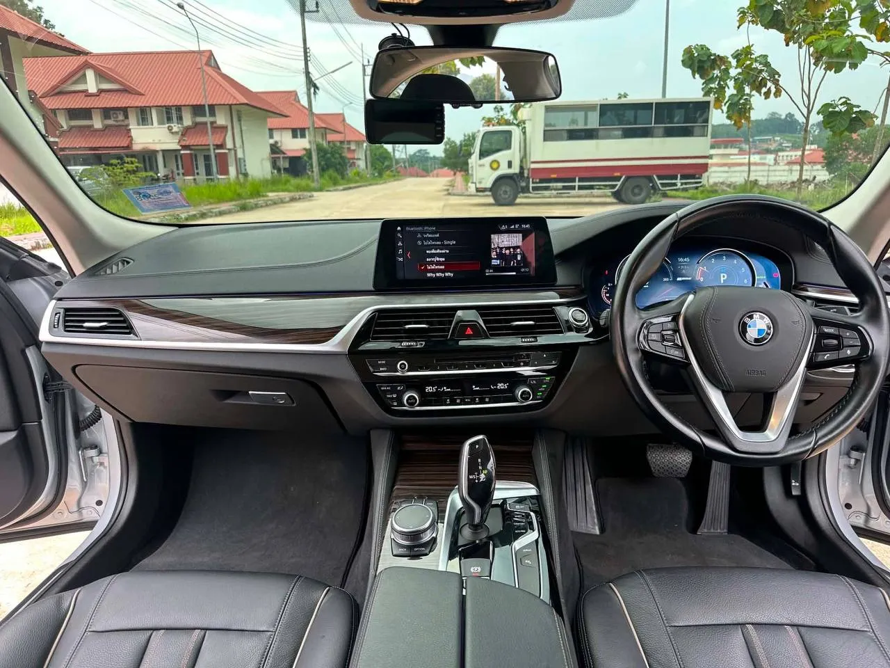 BMW 530E — аренда на Пхукете, фото 3