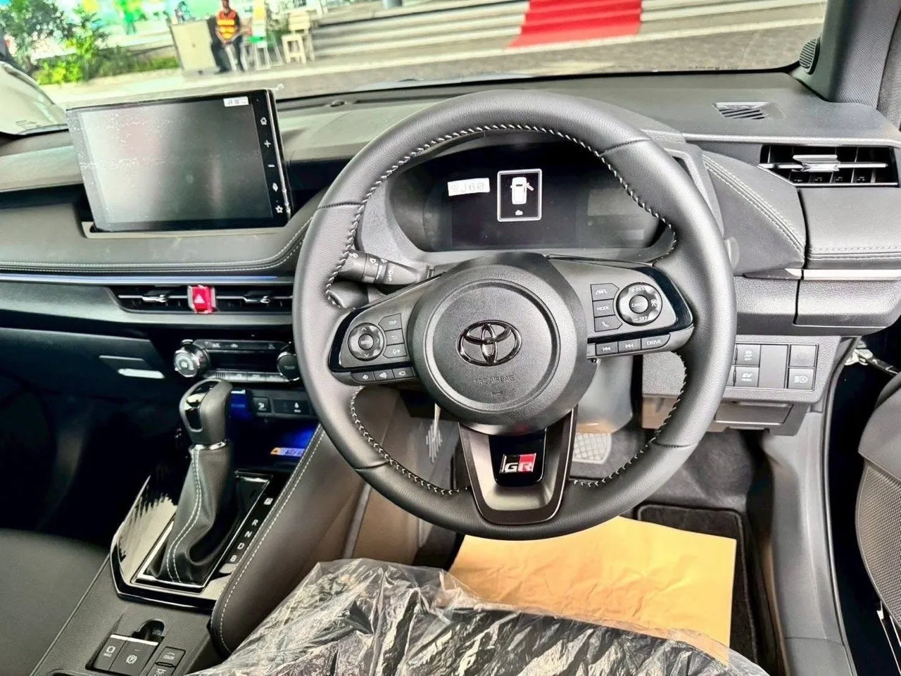 Toyota Yaris Ativ — аренда на Пхукете, фото 4