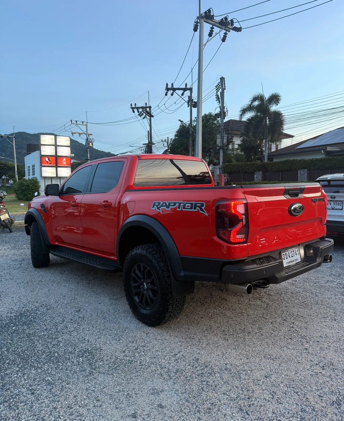 Ford Raptor — аренда на Пхукете, фото 1