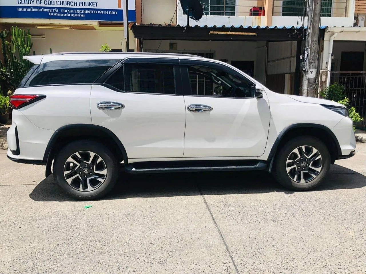 Toyota Fortuner — аренда на Пхукете, фото 3