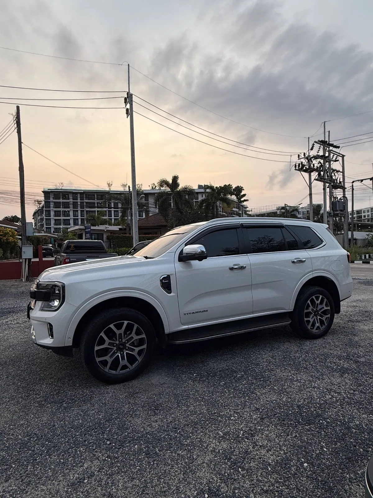 Ford Everest Titanium+ — аренда на Пхукете, фото 3